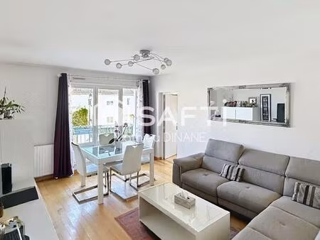 appartement 98m2 avec ascenseur et deux balcons