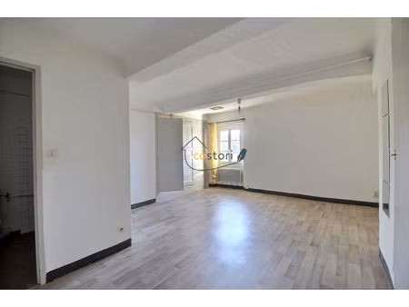 grand studio de 41m²
