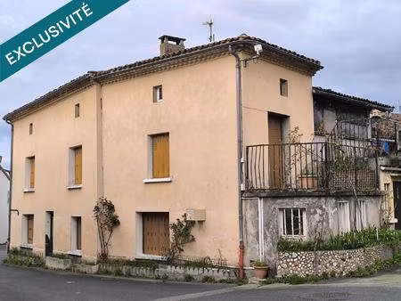 maison de ville à rénover fort potentiel  beaux volumes  garage  terrasse