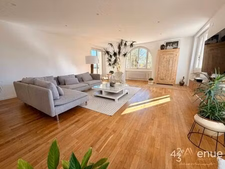 sury le comtal maison de 265 m2 habitable sur 1200 m2 de terrain