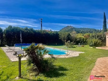 villa familiale à château arnoux saint auban 7 pièce(s) 220 m²