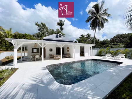 à vendre villa f4 de standing à petit-bourg  secteur fonta