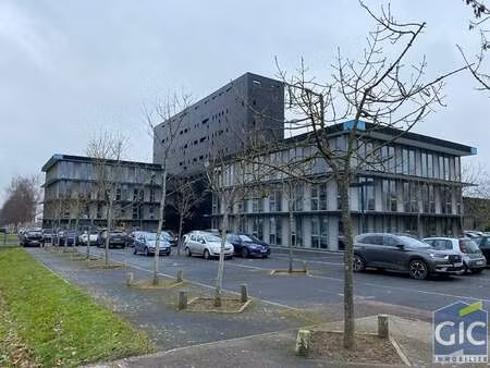 location bureaux et commerces à hérouville-saint-clair (14200) : à louer / 60m² hérouville
