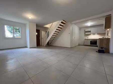 location maison 4 pièces 88m² sillingy 74330