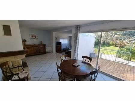 maison alignan du vent plain-pied 6 pièce(s) 121 m2 sur 1000 m²