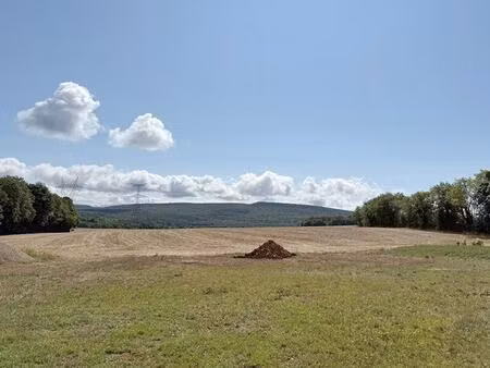 terrain constructible sur 950 m2 viabilisé