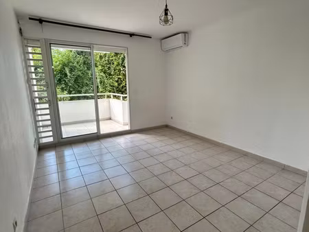 appartement 1 piece aux abymes