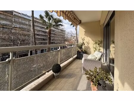 beau 3p avec terrasse  garage  place de parking et cave