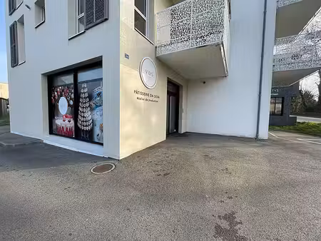location commerce guipavas 62 m²