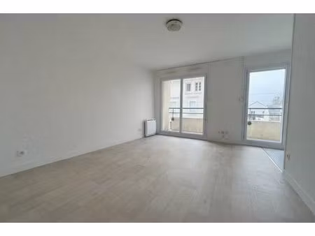 à louer appartement 42 08 m² – 595 € |angers