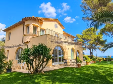 appartement de standing à grimaud