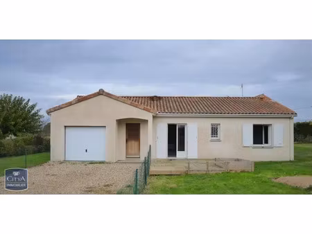 maison à louer 4 pièces 93.06 m² - beaumont saint-cyr (86) - 895€