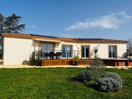 villa 99m2 - 3 chambres sur 1371m2 de terrain a orgnac l'aven