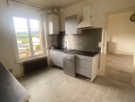 t2 de 48 m²  5 rue des deux ponts à charleville-mézières au 1er étage