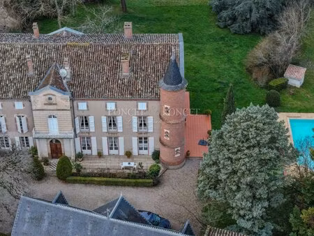 19th-century château on the outskirts of albi with id 3486674138