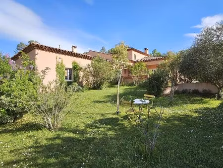 superbe villa - le thoronet