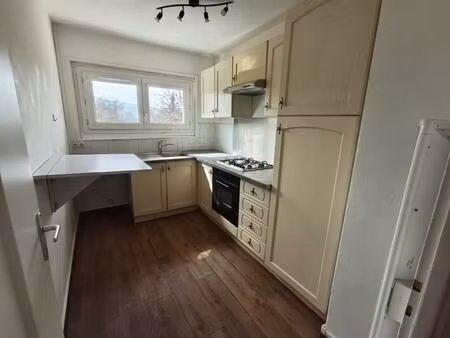 location appartement 2 pièces 46m² ville en sallaz 74250