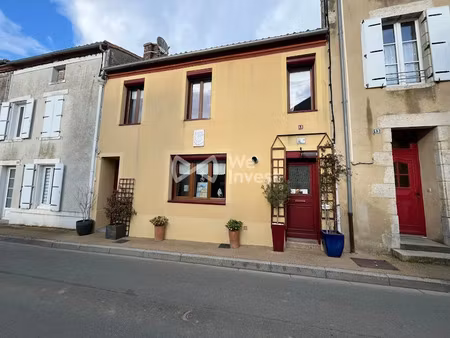 vente maison 4 pièces 116 m² à saint-amand-sur-sèvre (79700)  161 000 €