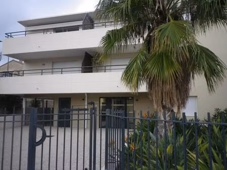 port de la ciotat t3 terrasse et garage