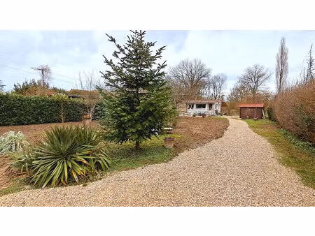 propriété de loisirs : 2 bungalows sur 2 000 m² de terrain