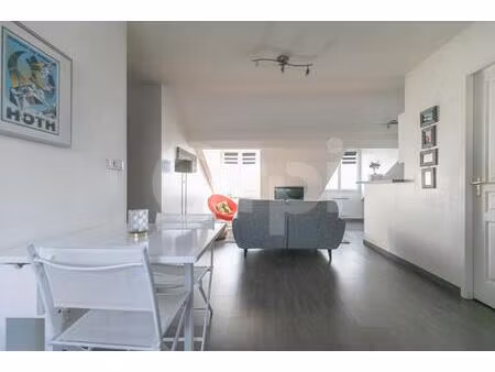 appartement deux pièces de 54 m² utiles avec parking privatif