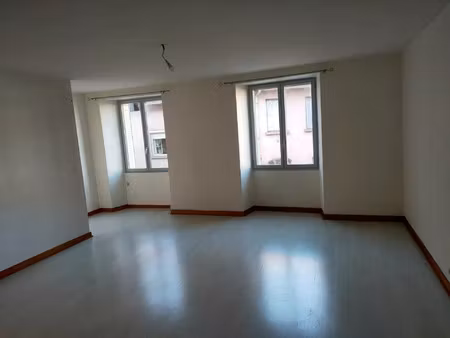 location appartement 5 pièces 78 m² à salins-les-bains (39110)