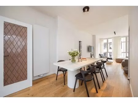 luxueus triplex app. in gerenov. neoclassicistisch gebouw