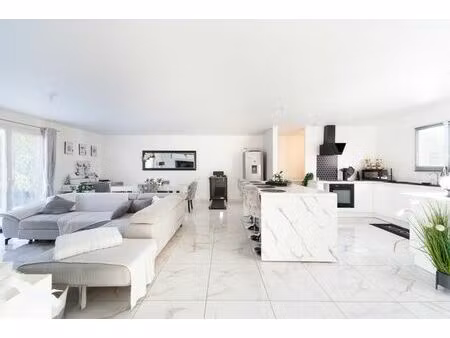 vente maison 5 pièces 115 m² cavignac (33620)