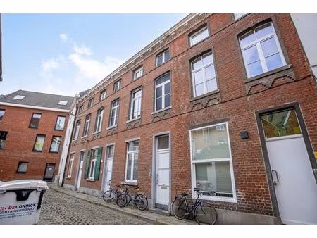 opbrengsteigendom met 5 studentenkamers op toplocatie in hartje leuven