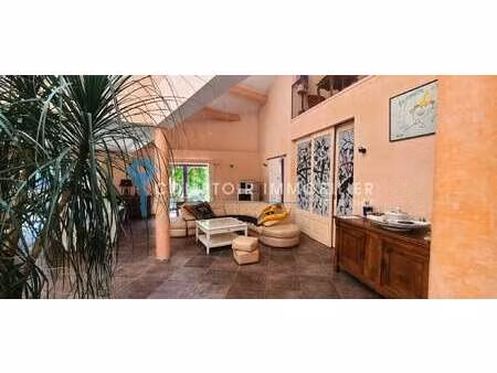 maison de luxe à vendre à nîmes : 1 140 000 € | 295m²