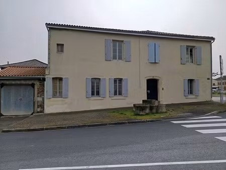 opportunité : maison de village à rafraichir de plus de 170 m²