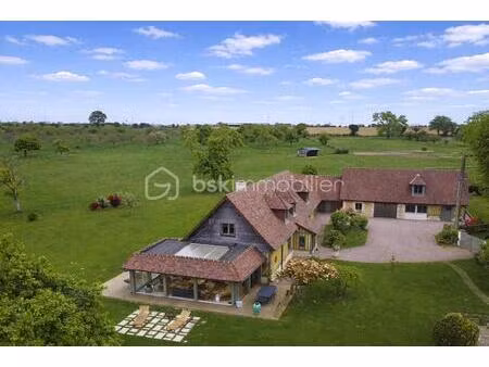 maison de 280 m² à pont-l'eveque