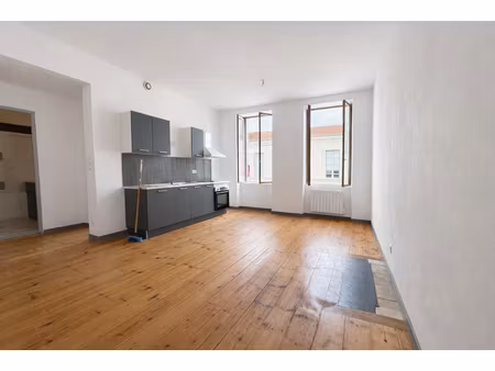 location appartement 2 pièces 44m²