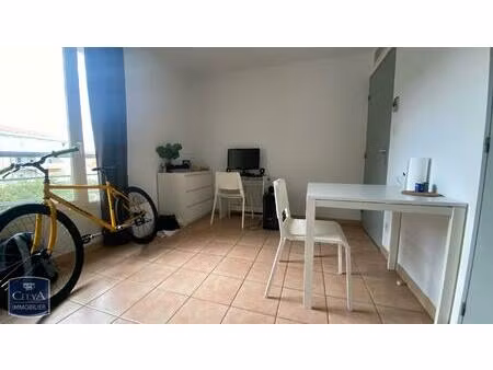 location appartement 1 pièce 17m² avignon 84000