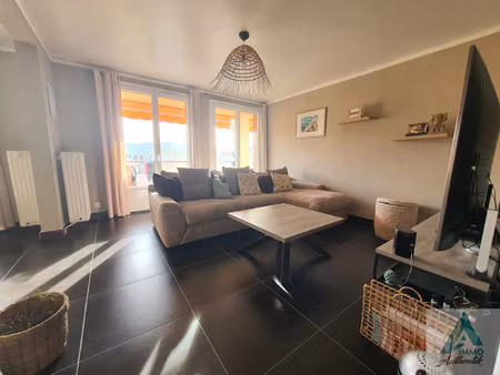 location appartement 3 pièces 73m² aubagne 13400