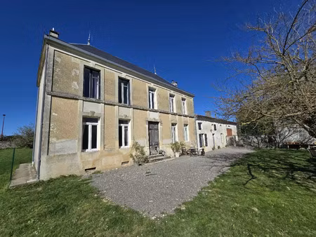 vente maison 9 pièces 230 m² saint-pierre-de-juillers (17400)