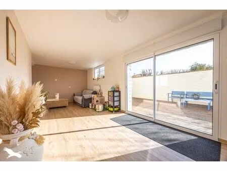 vente maison 7 pièces 140 m² surgères (17700)