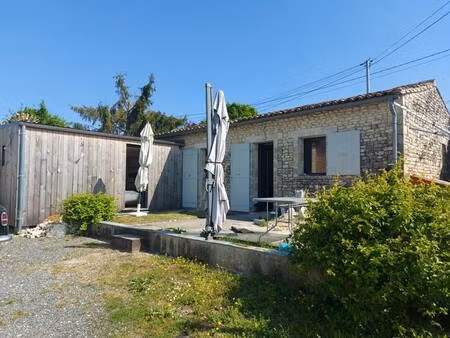 vente maison 4 pièces 55 m² jonzac (17500)