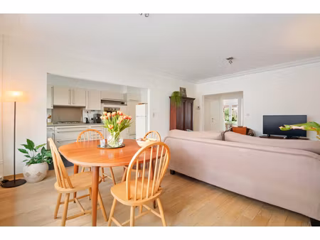 appartement te koop in wilrijk met 2 slaapkamers