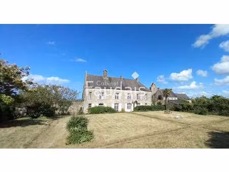 vente demeure d'exception à fontenay-sur-mer (50310) : à vendre / 400m² fontenay-sur-mer