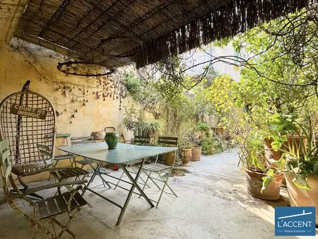 maison ntra muros avec patio