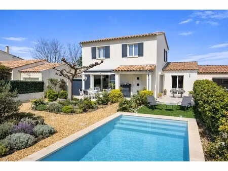 bastide récente en résidence sécurisée