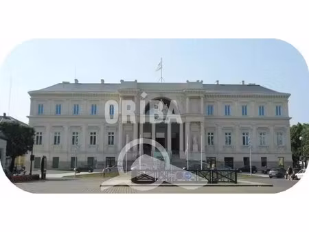 local commercial place edouard normand