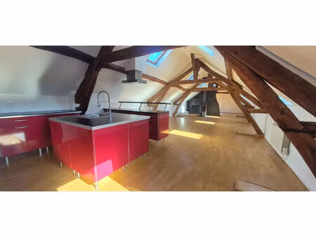 location appartement 4 pièces 81m²