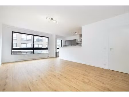 mooi appartement met 2 slaapkamers