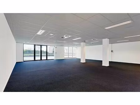 retail/kantoorruimte te huur