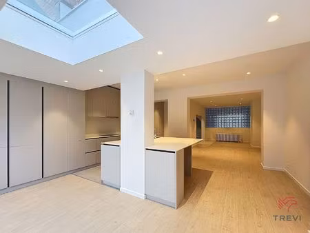 schitterend huis met 5 slaapkamers en tuin