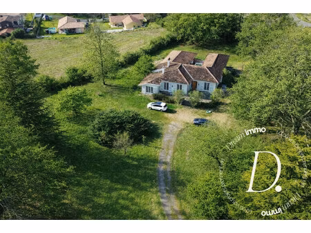 spacieuse maison avec double garage