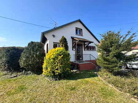 à vendre charmante maison familiale avec grand terrain et