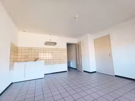 vente maison thueyts 07330 - - surface privée